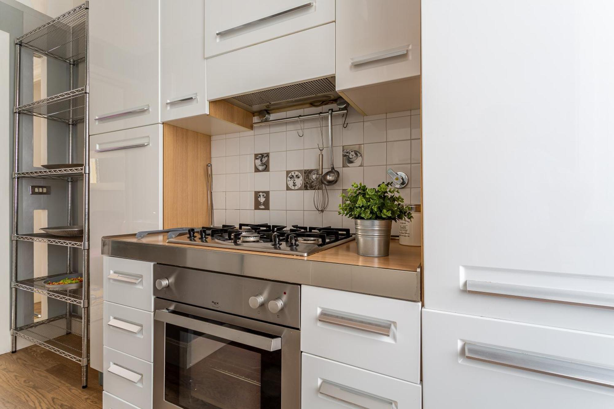 Apartment Iflat Lina Cavalieri House Rom
